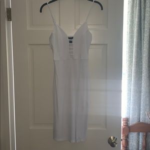 White bodycon dress
